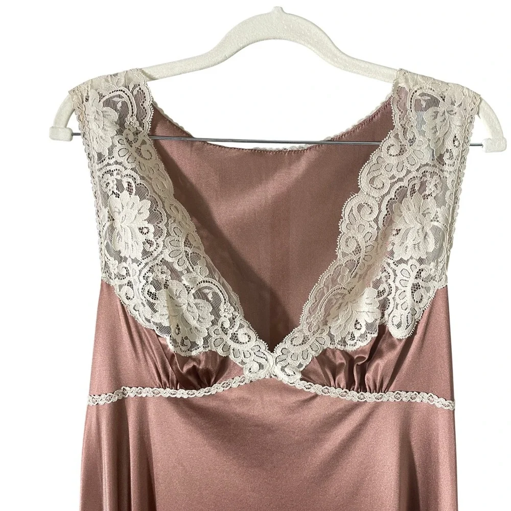 Vintage Vanity Fair Women V Neck Nightgown Babydoll Slip Dress Size 36 Lace Trim